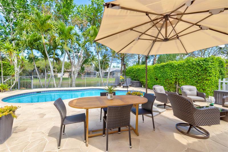 Image 33 of 52 For 11433 49th Drive