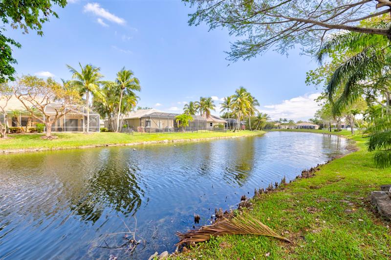 Image 41 of 52 For 11433 49th Drive