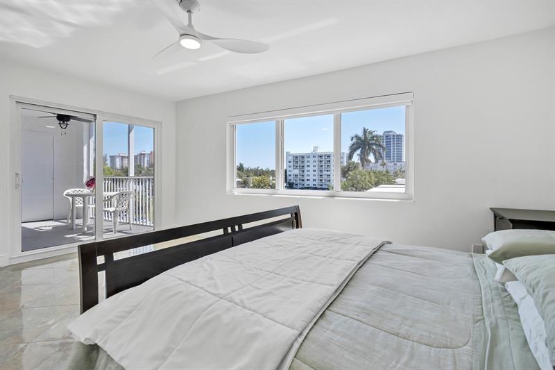 Image 10 of 21 For 720 Bayshore Dr  304