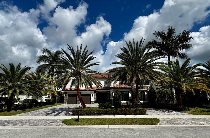 Image 3 of 100 For 10343 Barnsley Drive