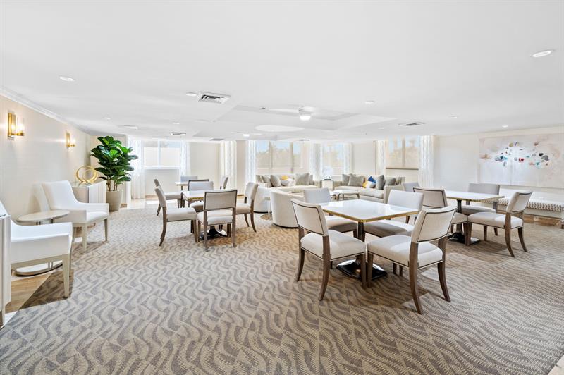 Image 33 of 43 For 2011 Ocean Blvd  206