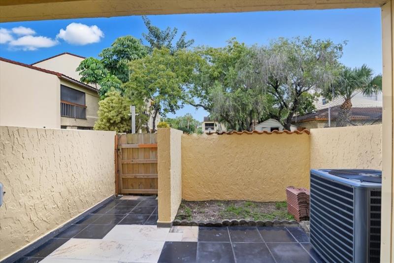 Image 49 of 50 For 7793 Grande St  7793