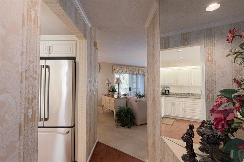 Image 5 of 24 For 4126 Palm Aire Dr  262d