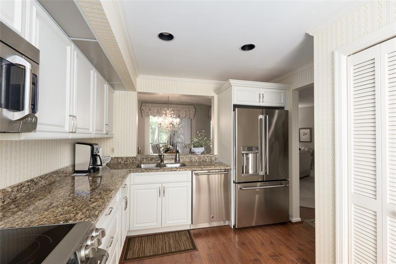 Image 7 of 24 For 4126 Palm Aire Dr  262d