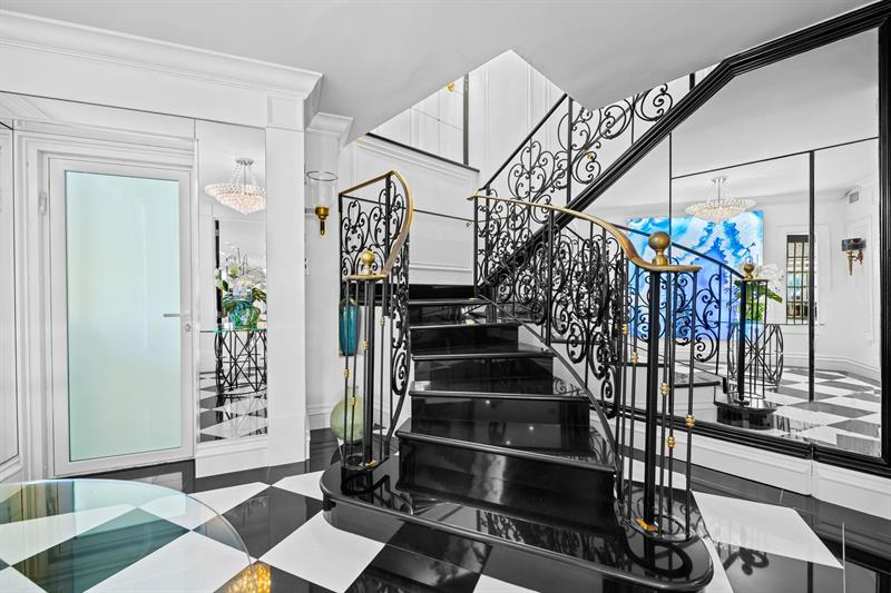 Image 3 of 30 For 615 Bayshore Dr  103