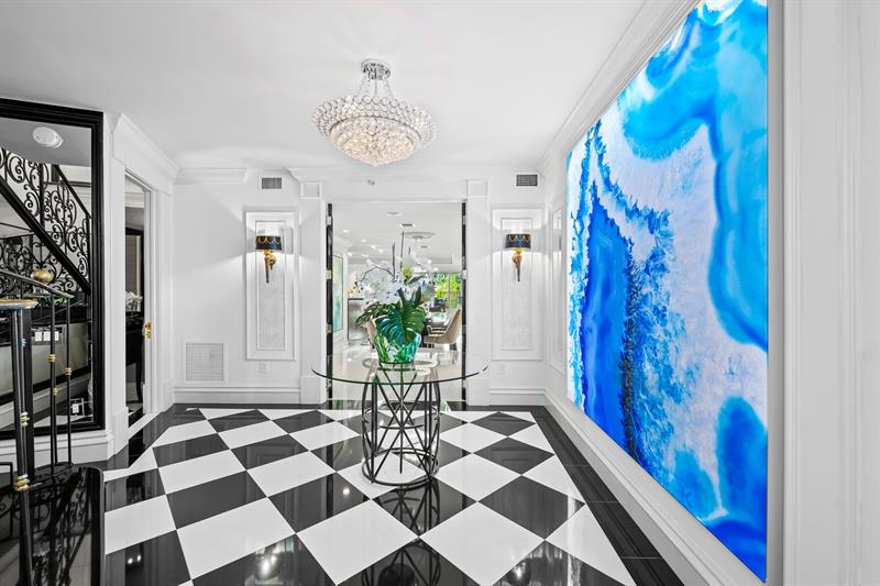 Image 6 of 30 For 615 Bayshore Dr  103