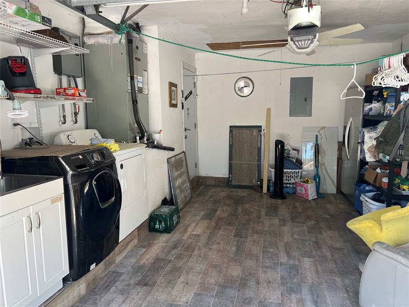 Image 22 of 33 For 115 34th  