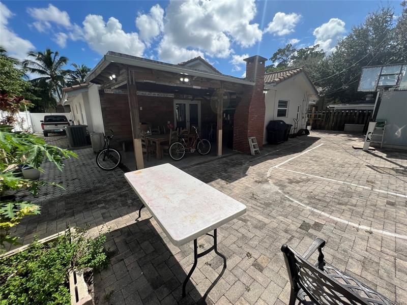 Image 27 of 33 For 115 34th  