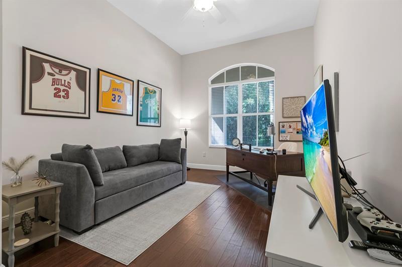 Image 26 of 71 For 1520 125th Ave