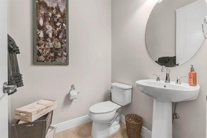 Image 28 of 71 For 1520 125th Ave