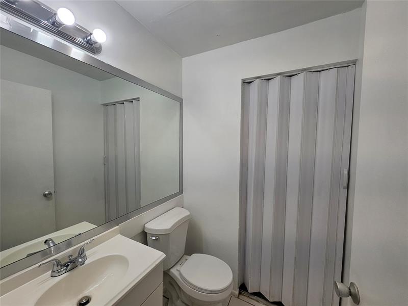 Image 16 of 37 For 2220 59th Way  63-c