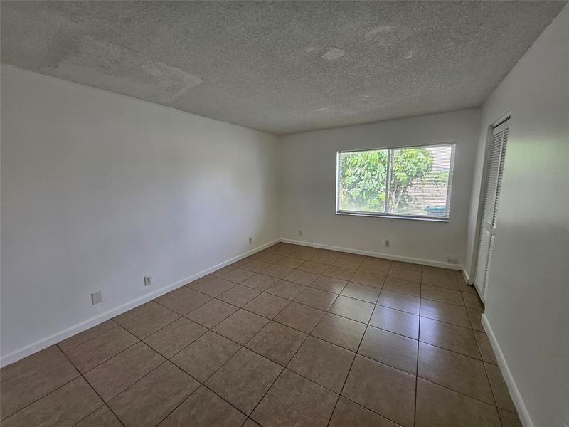 Image 28 of 37 For 2220 59th Way  63-c