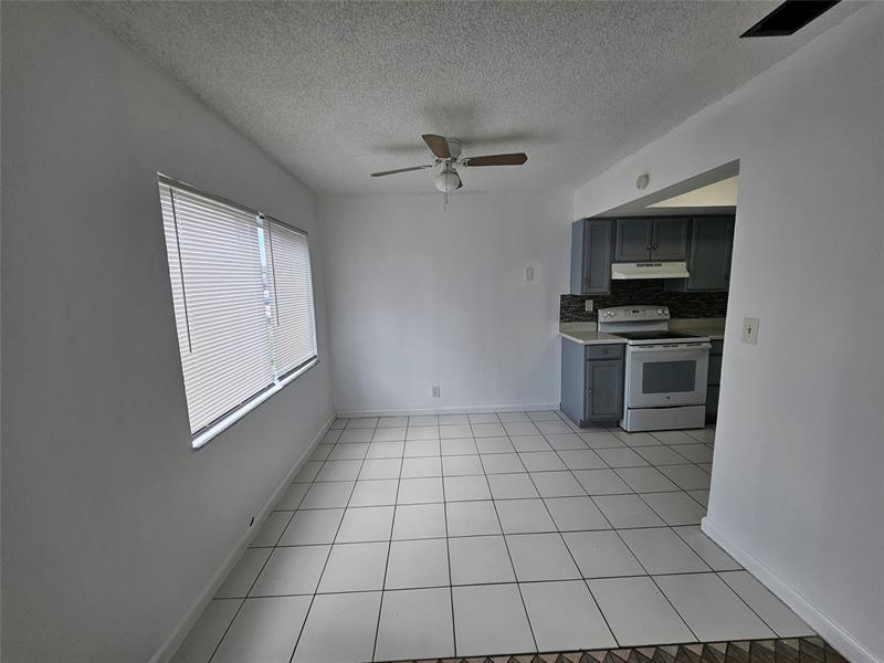 Image 7 of 37 For 2220 59th Way  63-c