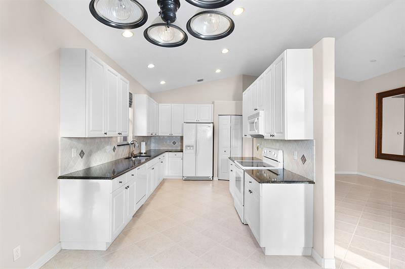 Image 12 of 60 For 7084 Cricket Ct