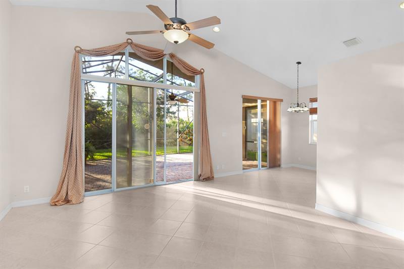 Image 15 of 60 For 7084 Cricket Ct