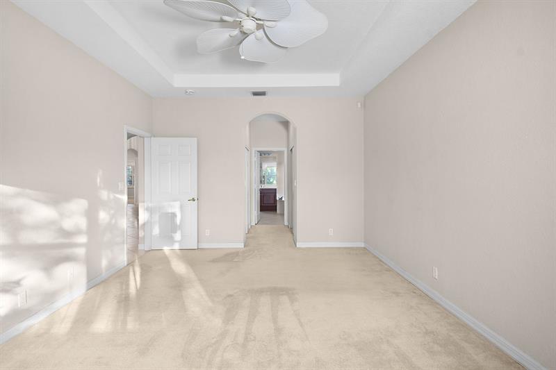 Image 18 of 60 For 7084 Cricket Ct