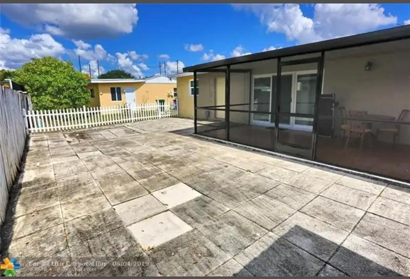 Image 10 of 11 For 6960 1st St  