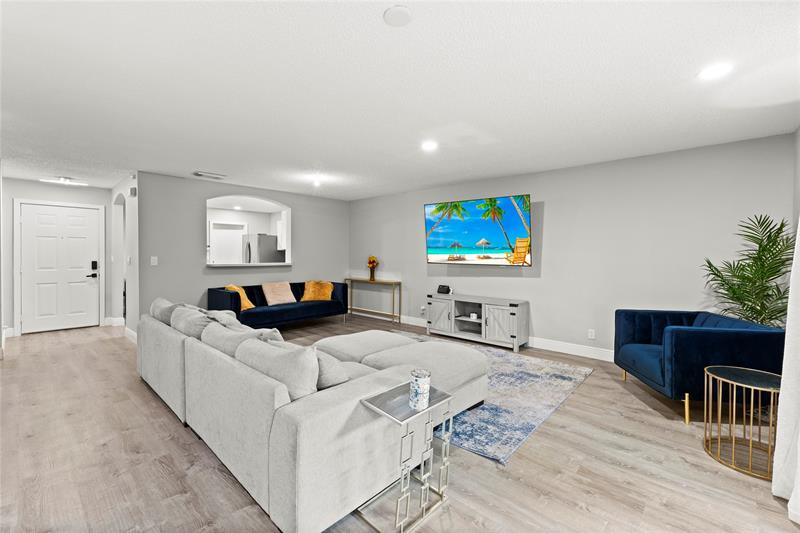 Image 14 of 32 For 1615 Cetona Dr  1615