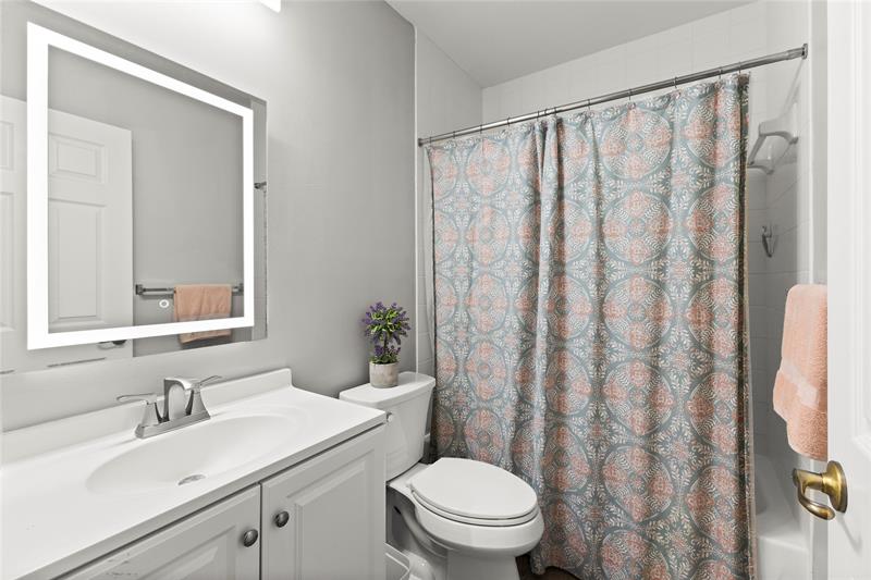 Image 25 of 32 For 1615 Cetona Dr  1615