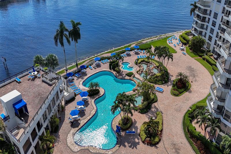 Image 21 of 58 For 19101 36th Ct  1709