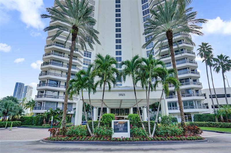 Image 22 of 58 For 19101 36th Ct  1709