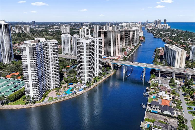 Image 23 of 58 For 19101 36th Ct  1709