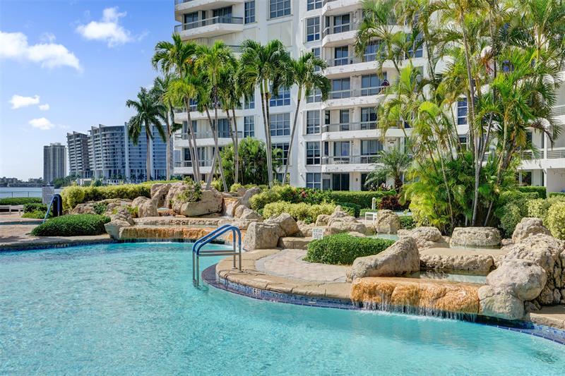 Image 37 of 58 For 19101 36th Ct  1709