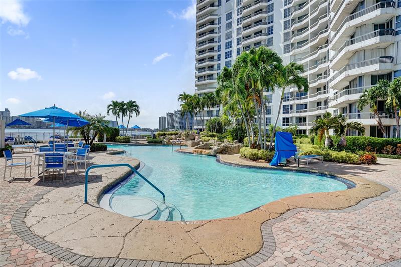 Image 46 of 58 For 19101 36th Ct  1709