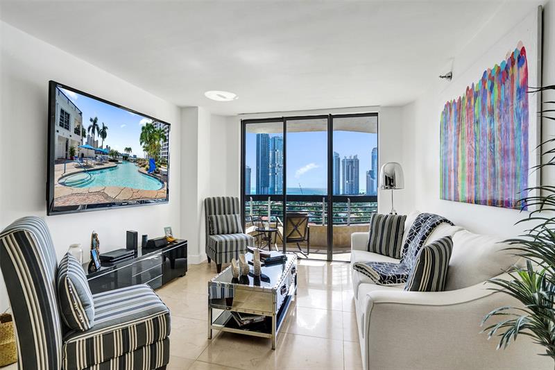 Image 5 of 58 For 19101 36th Ct  1709