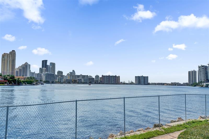 Image 53 of 58 For 19101 36th Ct  1709