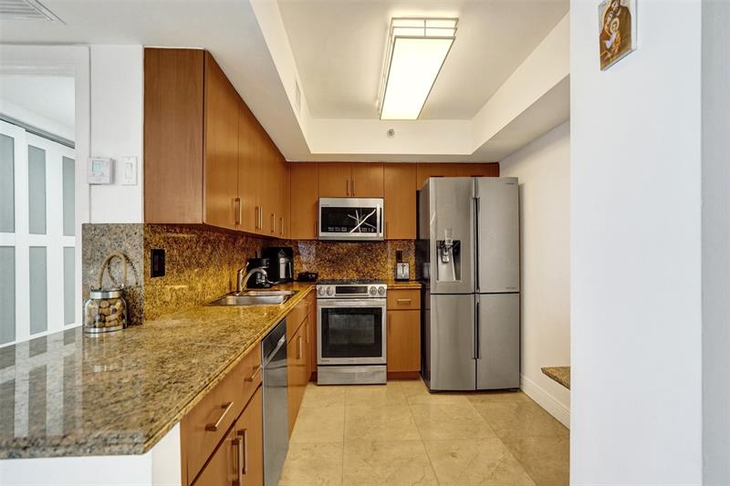 Image 9 of 58 For 19101 36th Ct  1709