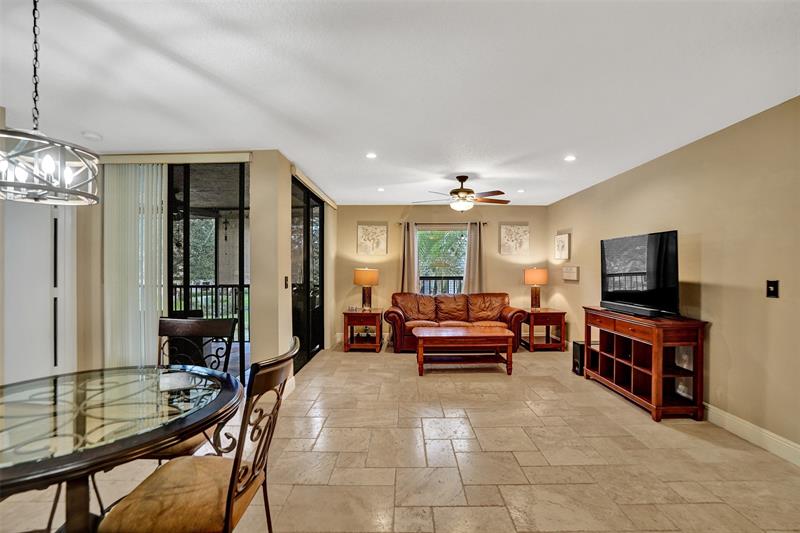 Image 15 of 36 For 2518 Carambola Circle N  1813