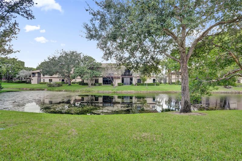 Image 36 of 36 For 2518 Carambola Circle N  1813