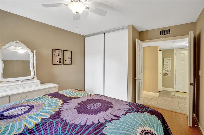 Image 7 of 36 For 2518 Carambola Circle N  1813