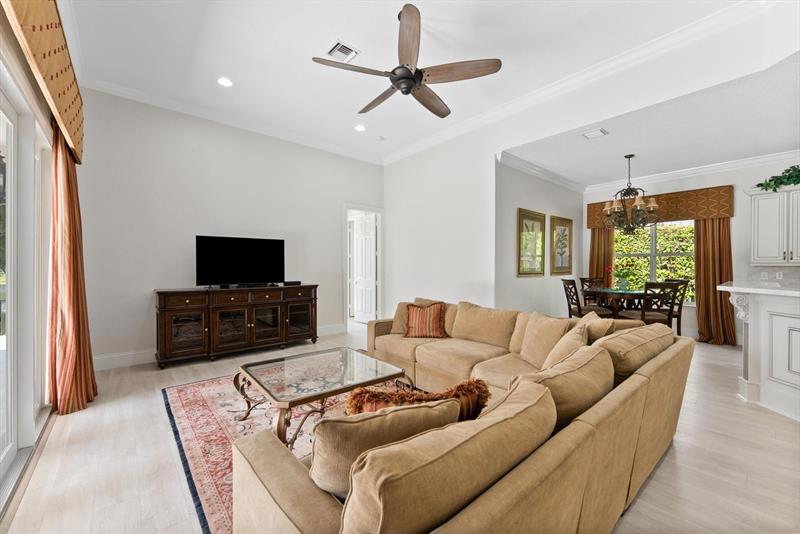 Image 15 of 71 For 6895 108th Ave