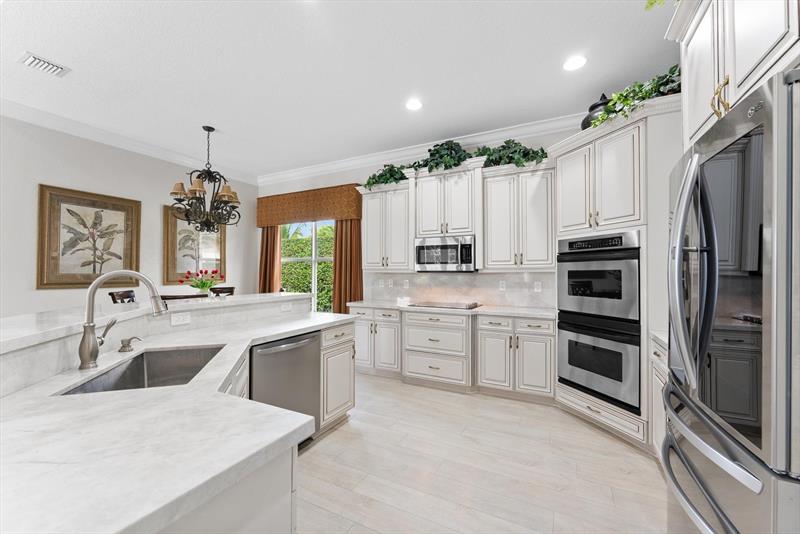 Image 21 of 71 For 6895 108th Ave