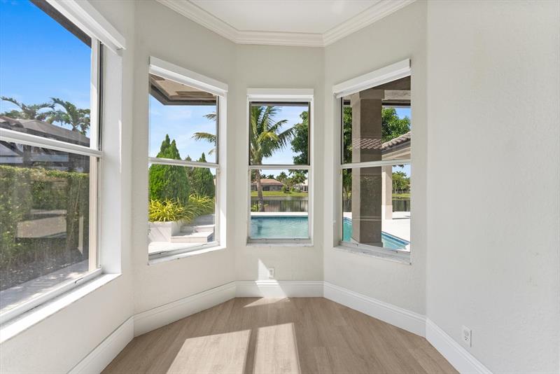 Image 26 of 71 For 6895 108th Ave