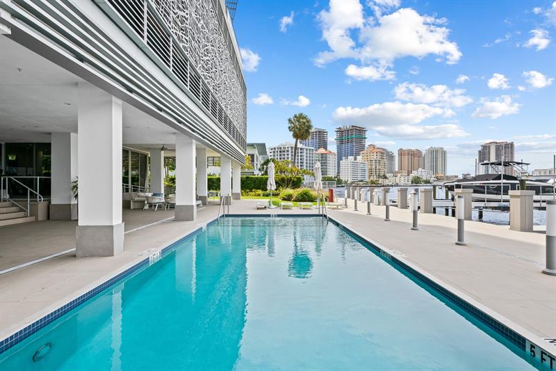 Image 41 of 54 For 435 Bayshore Dr  703