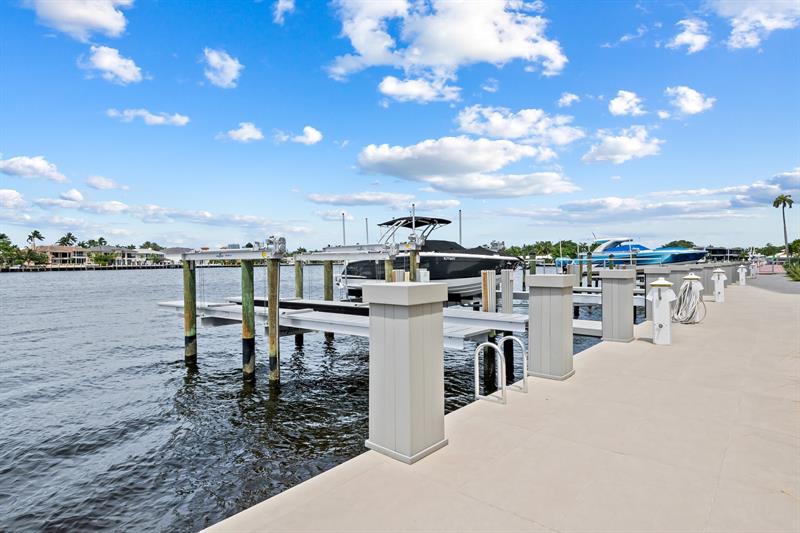 Image 42 of 54 For 435 Bayshore Dr  703