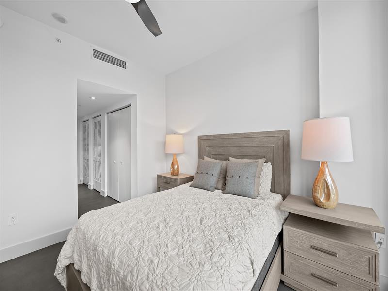 Image 20 of 48 For 701 Fort Lauderdale Beach Boulevar  Th1