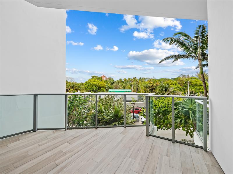 Image 30 of 48 For 701 Fort Lauderdale Beach Boulevar  Th1