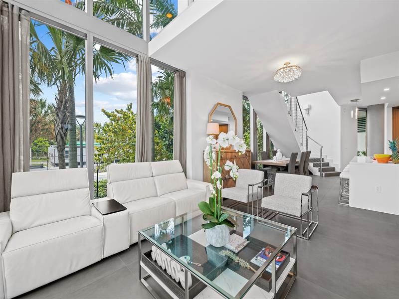 Image 9 of 48 For 701 Fort Lauderdale Beach Boulevar  Th1