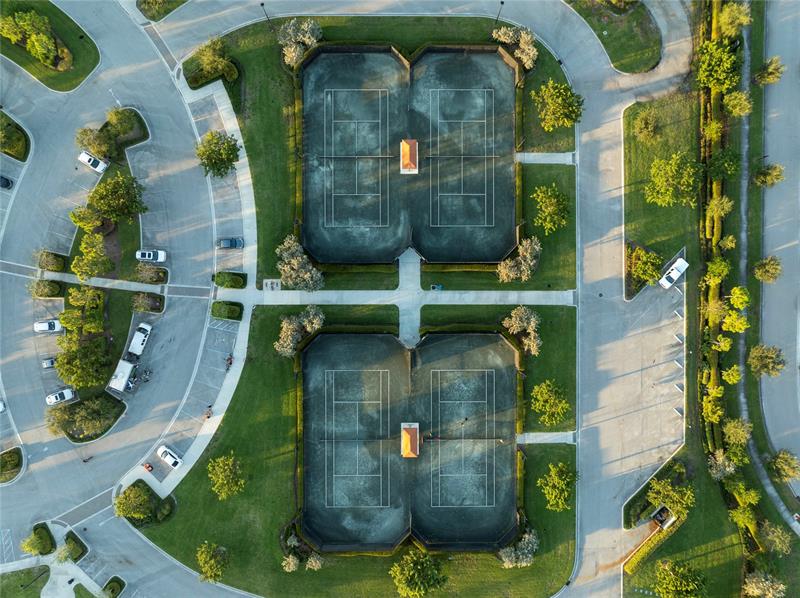 Image 19 of 85 For 624 Hookline Cir