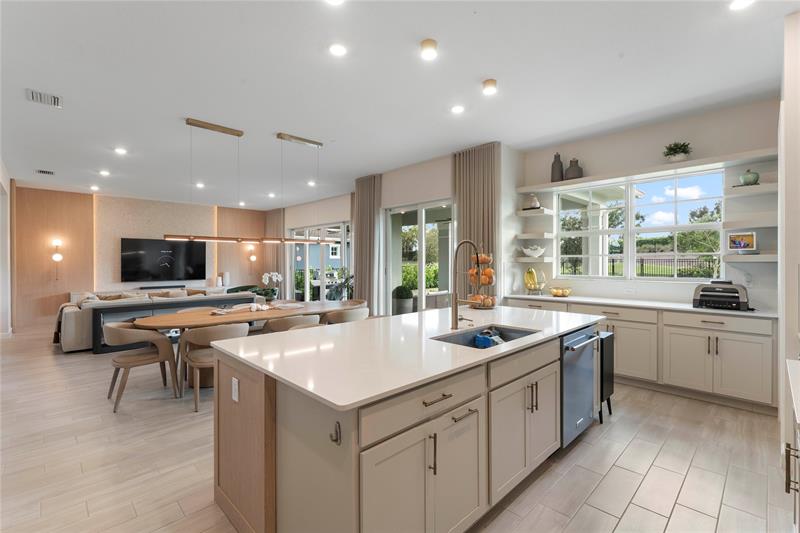 Image 34 of 85 For 624 Hookline Cir