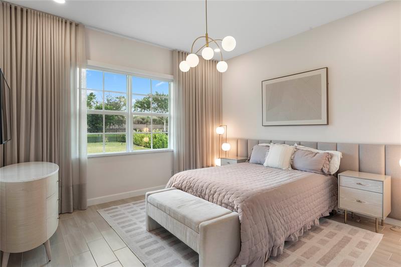 Image 38 of 85 For 624 Hookline Cir