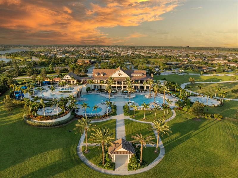 Image 4 of 85 For 624 Hookline Cir