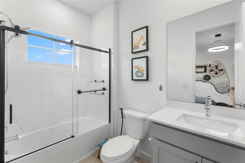 Image 44 of 85 For 624 Hookline Cir