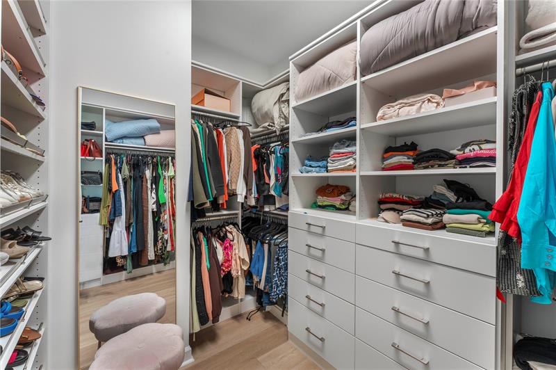 Image 57 of 85 For 624 Hookline Cir