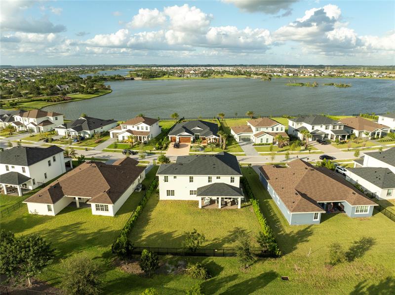 Image 7 of 85 For 624 Hookline Cir