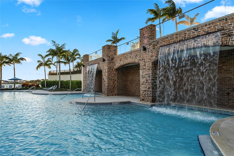 Image 74 of 85 For 624 Hookline Cir